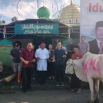 Pemerintah Kota Tomohon Serahkan 3 Ekor Sapi Untuk Jemaah Masjid