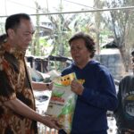 Wali Kotan Caroll Senduk Beri Bantuan Kepada Tiga Keluarga Korban Bencana Kebakaran Rumah