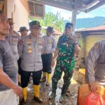 Wakapolda Sulut Tinjau Banjir Bandang di Bolmong, Brigjen Pol Awi Setiyono Serahkan Bantuan untuk Warga Terdampak